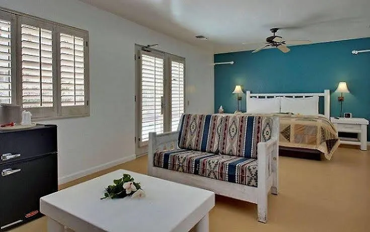 La Joya Inn- A Gay Men'S Clothing Optional Resort Palm Springs 3*,  United States
